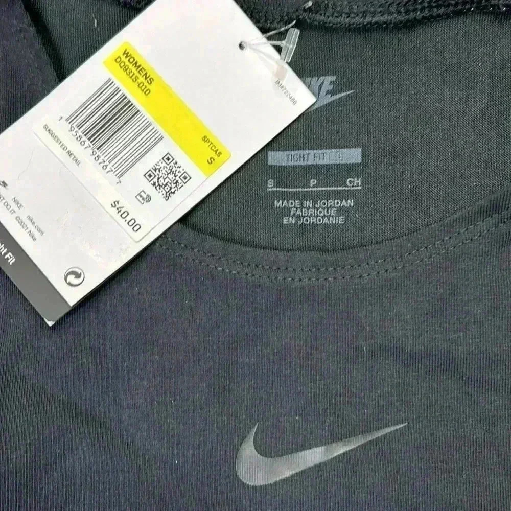 Nike black training top, size Small. NWT. - Picture 3 of 5